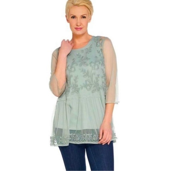 NEW! LOGO Lavish Lori Goldstein Embroidered Mesh Tunic Blouse Sage Green SZ S - Picture 9 of 9
